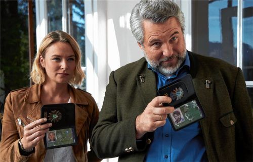 Lösen in der neuen Staffel gemeinsam die Fälle: Kommissarin Eva Winter (Vanessa Eckart) und Kommissar Anton Stadler (Dieter Fischer). Foto ZDF/Bojan Ritan