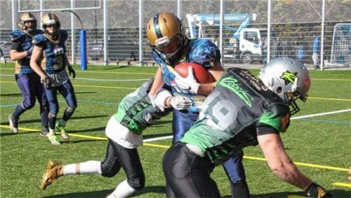 Nachdem die Saison der American Footballer komplett abgesagt wurde, durften die Spieler der Rosenheim Rebels wenigstens noch einmal in einem Freundschaftsspiel ran.