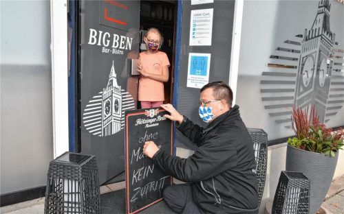 Viel Mühe, wenig Ertrag: Wie Alexander Balk vom Bistro Big Ben am Schloßberg (Stephanskirchen) blicken auch andere Wirte dem Lockdown bang entgegen. Foto Schlecker
