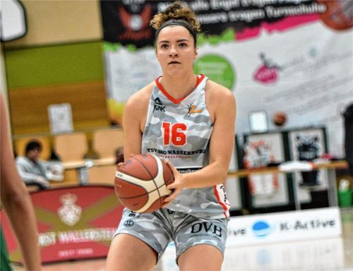 Wasserburgs Neuzugang Helena Eckerle gibt ihr Punktspiel-Heim-Debüt heute vor leeren Rängen.Foto Hörndl