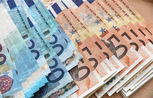 2,3 Millionen Euro sind voraussichtlich am Ende des Jahres in der Obinger Gemeindekasse. Foto dpa