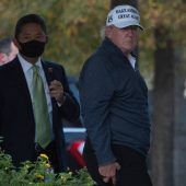 Die Nachricht kommt beim Golfen