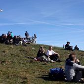 Sonne lockt Ausflügler in die Natur