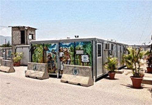 Das Büro von Georg Heymell in Haitis Hauptstadt Port-au-Prince befand sich in Hilfscontainern am Flughafen.