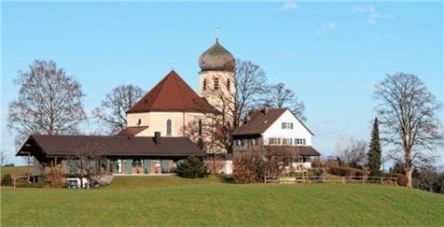 Das erzbischöfliche Ordinariat München hat sein Okay gegeben: Das Kinderhaus Wildenwart darf weitergebaut werden. Foto Rehberg