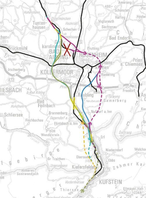 Gedrängel und Geschlängel: Die Trassenvarianten für den Nordzulauf. Die rot durchgestrichene, mit Verknüpfungsstelle in Großkarolinenfeld, ist nun ausgeschieden. Klinger