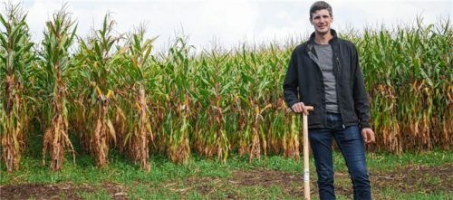 Landwirt Josef Linner engagiert sich mit der Initiative „boden:ständig“ des Amtes für Ländliche Entwicklung für bessere Wasserqualität im Pelhamer See. Foto Goller