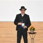 Auszeichnung und Verpflichtung