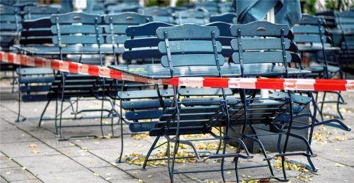 Mit dem zweiten Lockdown sind viele unserer Leser nicht einverstanden. Foto dpa