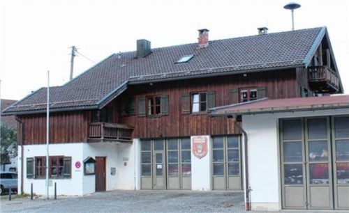 Seit 1960 steht das Gerätehaus an der Kufsteiner Straße in Flintsbach der Feuerwehr zur Verfügung.