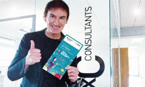 Sigi Weisbach ist Leiter und Creative Director der Unit xC Marketingkommunikation und damit einer der zentralenAnsprechpartner innerhalb der GoDigital-Förderung im Rosenheimer Raum. Fotos thomae