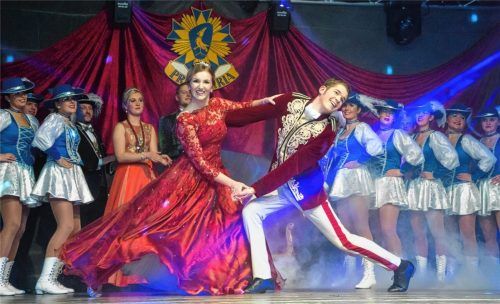 Solche Bilder wird es im Fasching 2021 nicht geben: In der närrischen Saison Anfang dieses Jahres begeisterte ein junges Prinzenpaar die Priener: Ihre Lieblichkeit Prinzessin Maria I. und seine Hoheit Prinz Josef I. Foto Archiv Berger