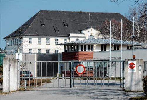 Der Angeklagte (21) sitzt derzeit in der JVA Bernau seine Haftstrafe ab. Foto dpa