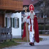 Der Nikolaus, der Nikolaus heißt