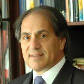 Lichtes Haar: Helfen Shampoos dagegen?