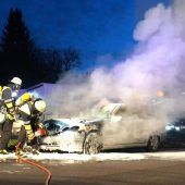 Mercedes in Flammen