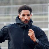 Marathonläufer Petros sucht seine Mutter und Schwestern