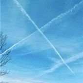 Buchstaben am Himmel