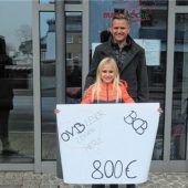 800 Euro aus der Stammtisch-Kasse