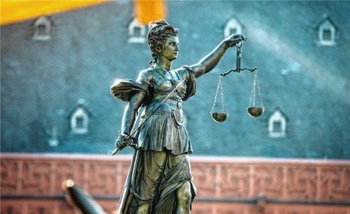 Da einige Taten des Angeklagten bereits lange zurücklagen, konnte die Haftstrafe von 15 Monaten auf Bewährung ausgesetzt werden.Foto dpa