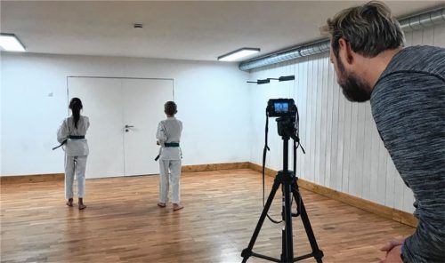 Die Kolbermoorer Taekwondoka präsentierten sich vor der Videokamera gut in Form.