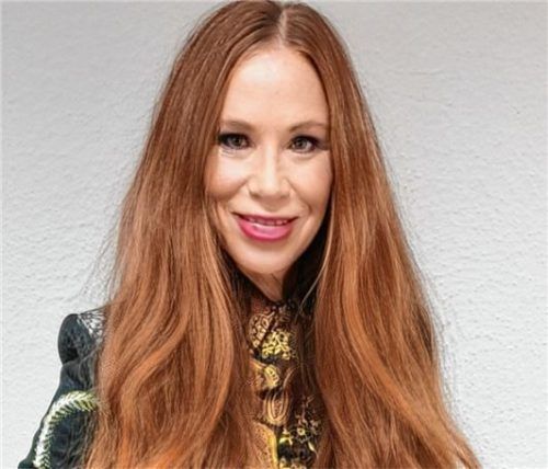 Doris Hofmeister-Voit aus Rosenheim hat beim „Zocker-Special“ der TV-Quizshow „Wer wird Millionär?“ mitgemacht. Das Foto zeigt sie kurz vor der Aufzeichnung der Sendung in einem Kölner Studio.Foto privat