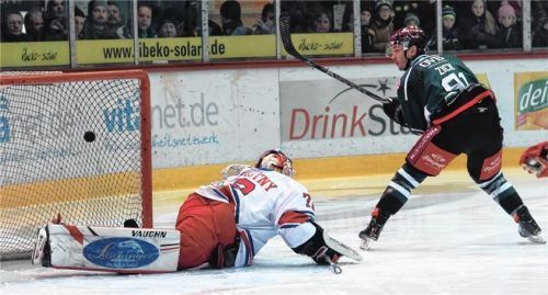 Ein Tor, an das sich Fabian Zick gerne zurückerinnert: Das 1:0 beim Teddybär-Spiel gegen Deggendorf vor einem Jahr, als er nach elf Sekunden traf.