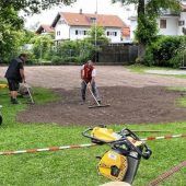 Anfangs noch auf die Pauke gehauen