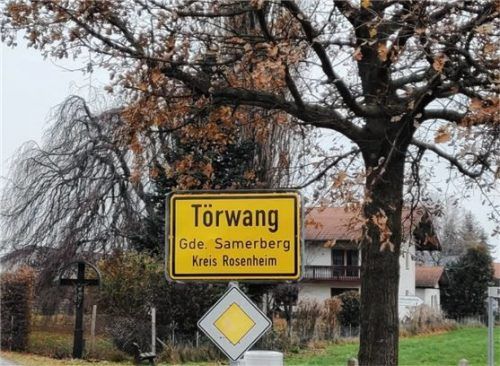 ...und das Törwanger Ortsschild machte stattdessen eine kleine Reise nach Neubeuern. Fotos RE