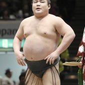 Die Kolosse, das Virus und die Politik