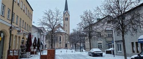 Eines der Kinder wünscht sich Schnee vom Christkind. Ob das was wird? Diese Ansicht wurde am 17. Januar 2021 aufgenommen. Foto Artmeier