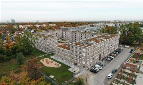 Bauteile wie Wände wurden im Werk in Bachmehring vorgefertigt.
