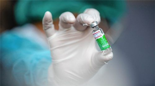 Das lange Warten auf den Corona-Impfstoff: Unter unseren Lesern sorgt das Thema für unterschiedlichste Reaktionen. Foto dpa