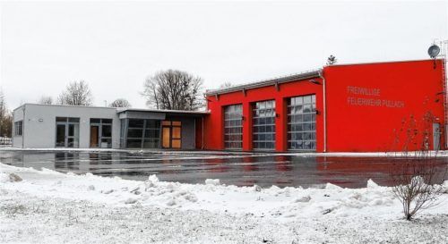 Das neue Feuerwehrhaus in Pullach sei „in Summe fertig“, sagt Jörg Reinheckel, der den Bau seitens der Stadt betreut. Foto Riediger
