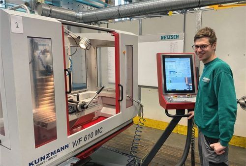 Die Firma Netzsch ist stolz auf diesen Mitarbeiter: Richard Bauer aus Neumarkt-St. Veit ist der beste Industriemechaniker Süddeutschlands.