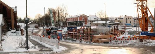 Die Verkehrsführung in der Bergstraße auf Höhe der Tonwerkunterführung wird ab heute, Freitag, bis Montag, 15. Februar, noch mit einer Fahrbahnverengung und einer Ampelregelung gelöst werden können. Anschließend soll der Bereich für den Verkehr komplett gesperrt werden. Foto Riediger