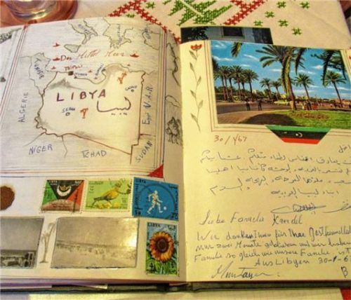 In einem Gästebuch verewigten sich die Studenten aus aller Welt, hier ein Eintrag aus Libyen.