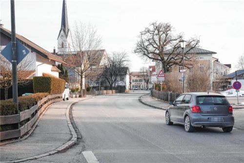Kein Tempo 30 im Ortsbereich: Das Landratsamt Rosenheim hat das Vorhaben Eggstätts, in einigen Bereichen ein Tempolimit auszuweisen, jetzt abgelehnt. Foto Kirchner