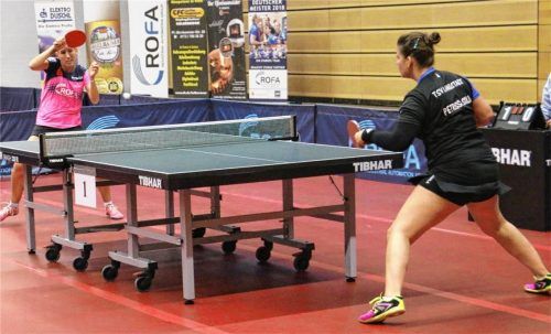 Kristin Lang konnte sich in der Vorrunde im Spitzeneinzel knapp in fünf Sätzen gegen Petrissa Solja durchsetzen.Foto Erlich