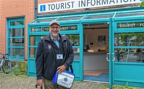 Trotz Lockdowns und abgesagter Stadtführungen guter Dinge: der Vorsitzende der Stadtführerzunft Rosenheim, Stefan Kürschner. Foto Privat