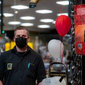 Supermarkt verkuppelt seine Kunden
