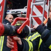 Mehr Feuerwehr-Frauen sollen das Kommando übernehmen