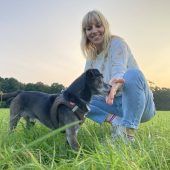 Hundetrainer an der Leine