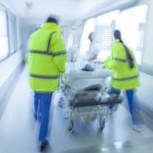 Notfall im Kopf: Diese Anzeichen eines Hirninfarkts sollten Sie kennen