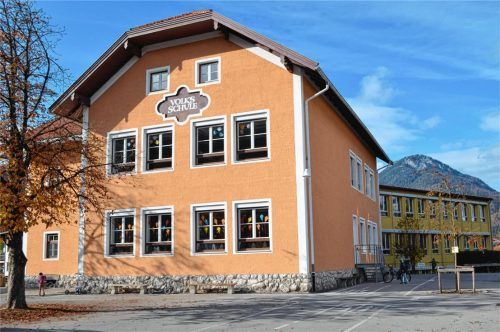 An der Grundschule Oberaudorf wird seit einigen Jahren Schulsozialarbeit angeboten. Nach Ansicht von Schulleiter Matthias Wiesensarter muss das Angebot erhöht werden. Foto Lotter