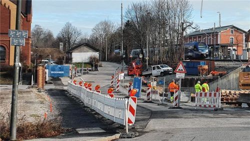 Die Bergstraße ist ab heutigen Montag, 15. Februar, für den Verkehr gesperrt. Die Umleitungen sind ausgeschildert. Foto stadtmarketing