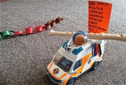 Für die Mini-Umzugswagen wurden die Kinderzimmer geplündert.