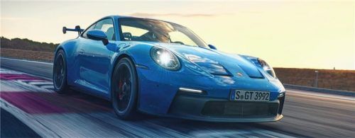 Je nach Außenfarbe können passend kolorierte Ringe für Hauptscheinwerfer und Räder bestellt werden. Foto Auto-Medienportal.Net/Porsche