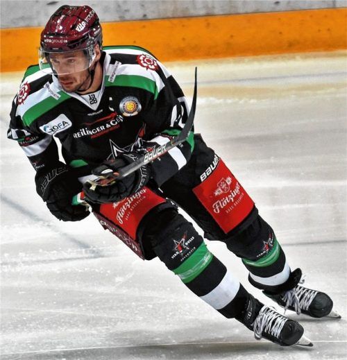 Kapitän Michael Baindl ist verletzt und wird nicht mithelfen können, wenn die Starbulls Rosenheim am Wochenende die Trendwende einläuten wollen.Foto Ziegler