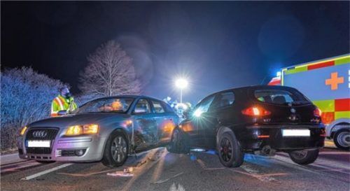 Mit ihrem Audi nahm eine 19-Jährige aus Trostberg am Samstag einem Alfa Romeo-Fahrer aus Traunstein auf der Staatsstraße 2095 bei Chieming die Vorfahrt. Foto Lamminger